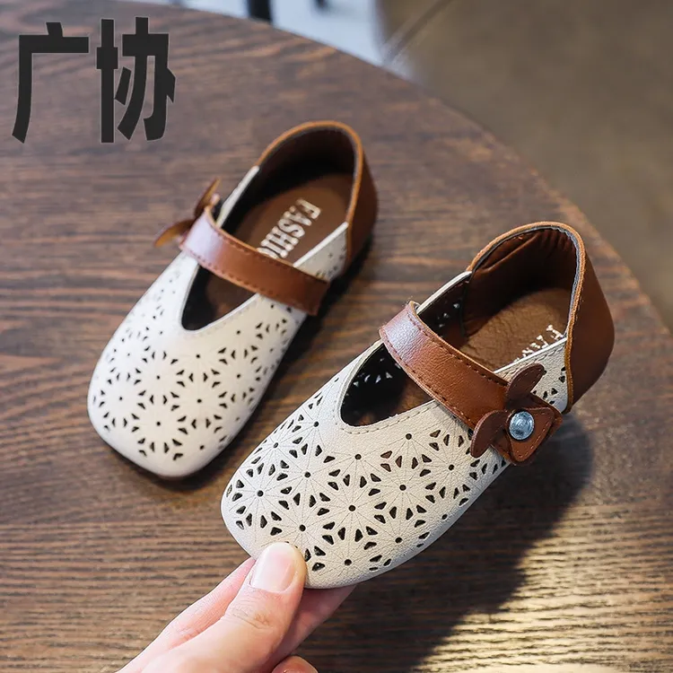 广协休闲镂空凉鞋软底透气时尚女孩包头防滑夏季复古女宝宝洞洞鞋