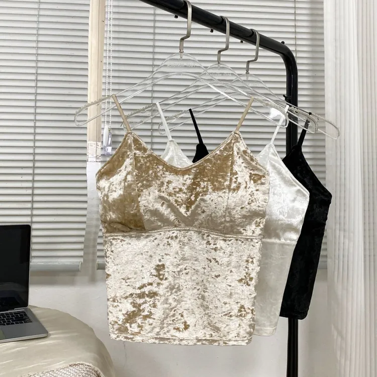 秋冬款轻奢金丝绒人棉内搭带胸垫吊带背心纯欲褶皱V领小心机裹胸