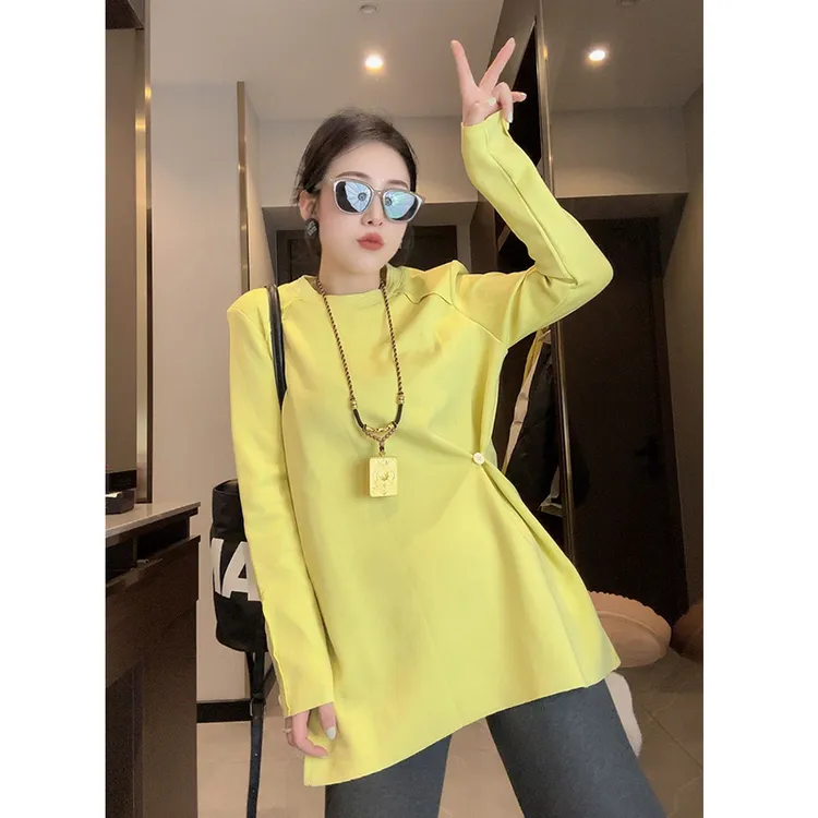 设计感纽扣系腰侧开叉长袖T恤打底衫2025冬季港风中长款宽松打底