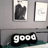 拉链款good花朵搂睡毛柔软白色卧室轻奢简约防滑针织防尘抱枕摆件