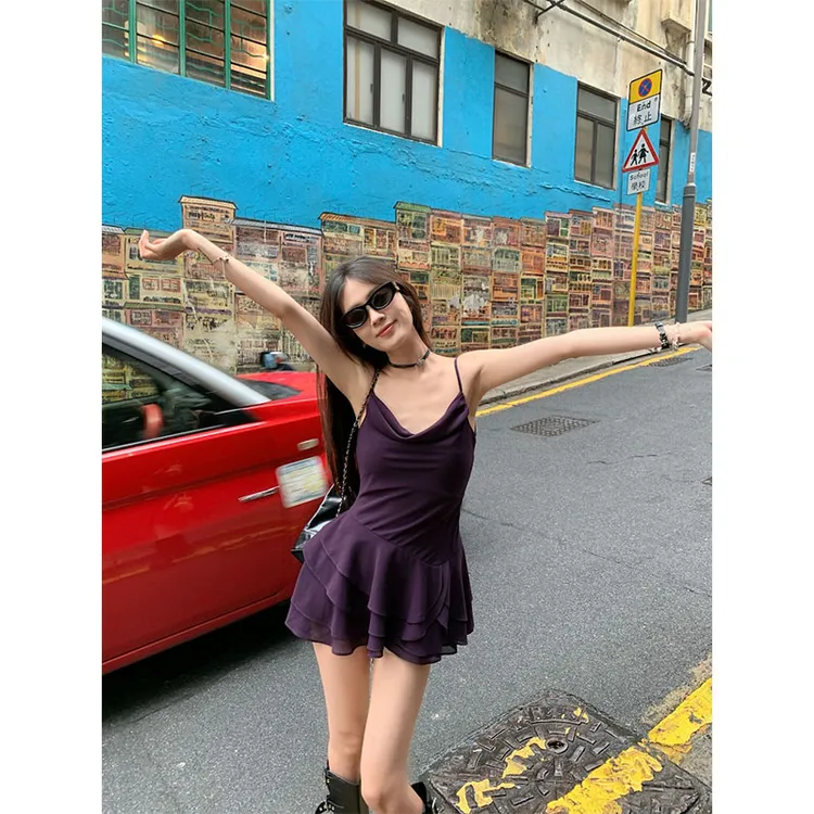 2024新款设计感拼接高腰显瘦性感慵懒镂空露肩荡领吊带连衣裙女夏