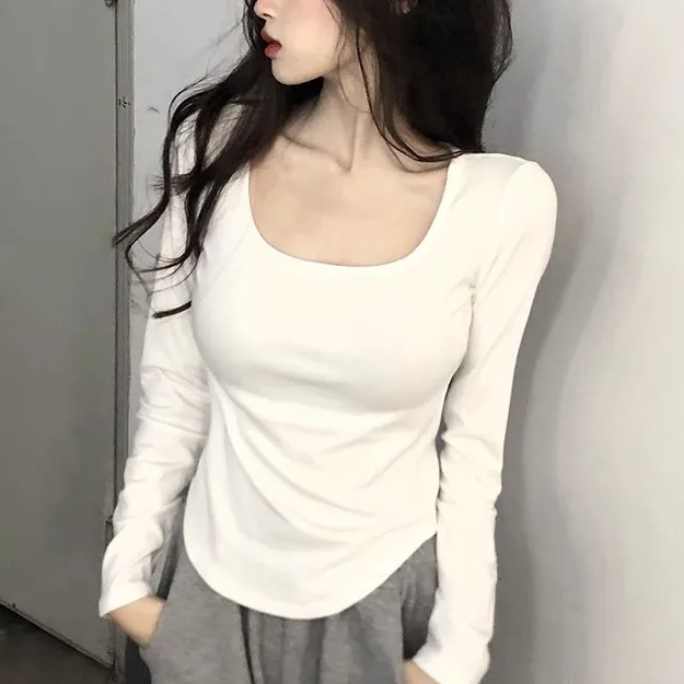 白色方领短款长袖打底衫女设计感小众锁骨内搭秋冬款紧身洋气上衣
