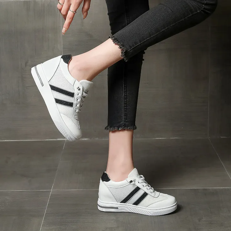 小个子增高小白鞋女2025春秋新款韩版舒适网面透气百搭休闲板鞋女
