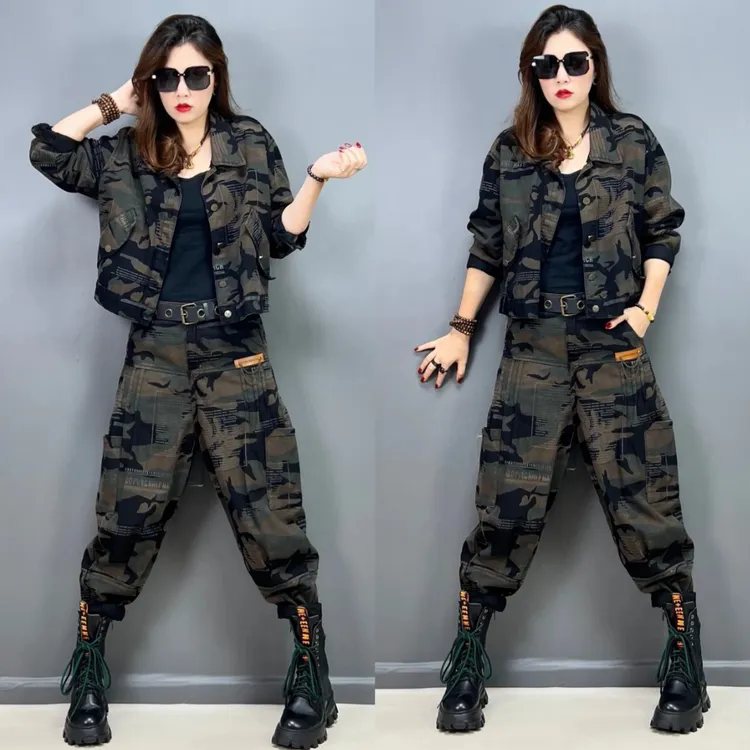 秋季新款牛仔套装2025潮牌洋气迷彩外套搭个性哈伦裤迷彩两件套