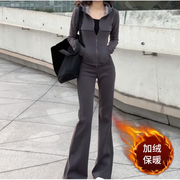 欧货2025休闲运动套装女春秋修身显瘦长袖拉链卫衣高腰喇裤两件套