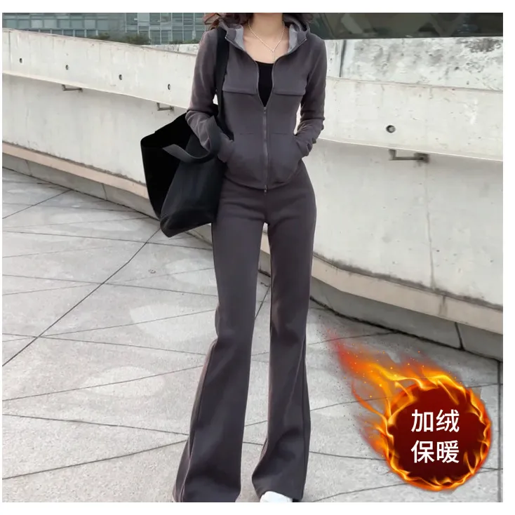 欧货紫色入冬加绒时尚套装女秋冬季休闲运动修身卫衣微喇裤两件套