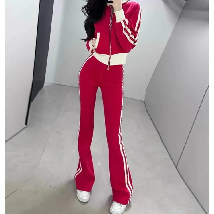 网红运动休闲套装女春秋2025新款修身显瘦减龄卫衣微喇叭裤两件套
