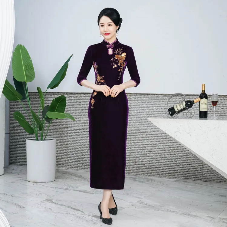 2025春装新款改良丝绒旗袍女长款气质喜婆婆高档婚敬酒服
