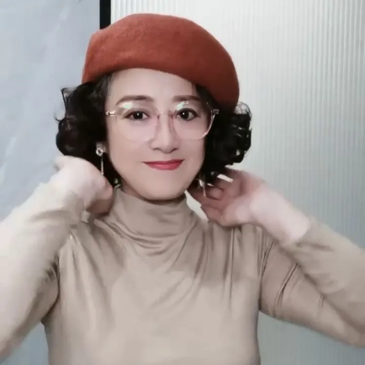 新品时尚帽子假发一体女秋冬贝雷帽仿真短卷发时尚减龄帽子假发套