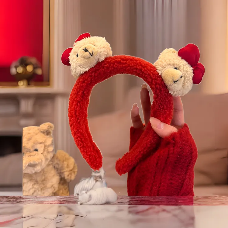 红色网红小熊化妆发箍韩百搭龙年可爱毛绒学生新年头箍秋冬新款