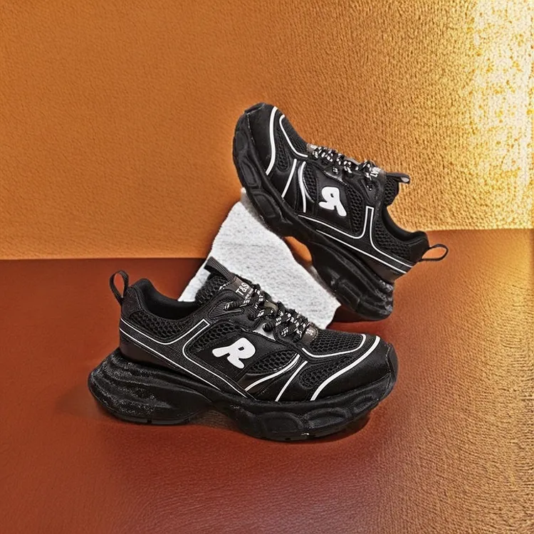 星期六百搭显瘦防滑运动跑步鞋女2024秋季新款休闲透气老爹鞋单鞋