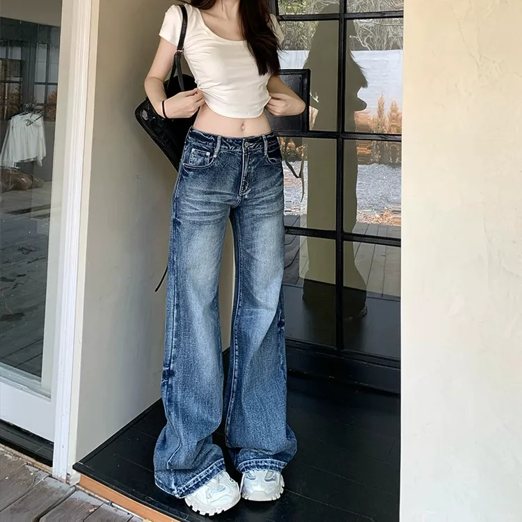 复古微喇牛仔裤女秋季美式高街大码女装宽松直筒阔腿拖地长裤子