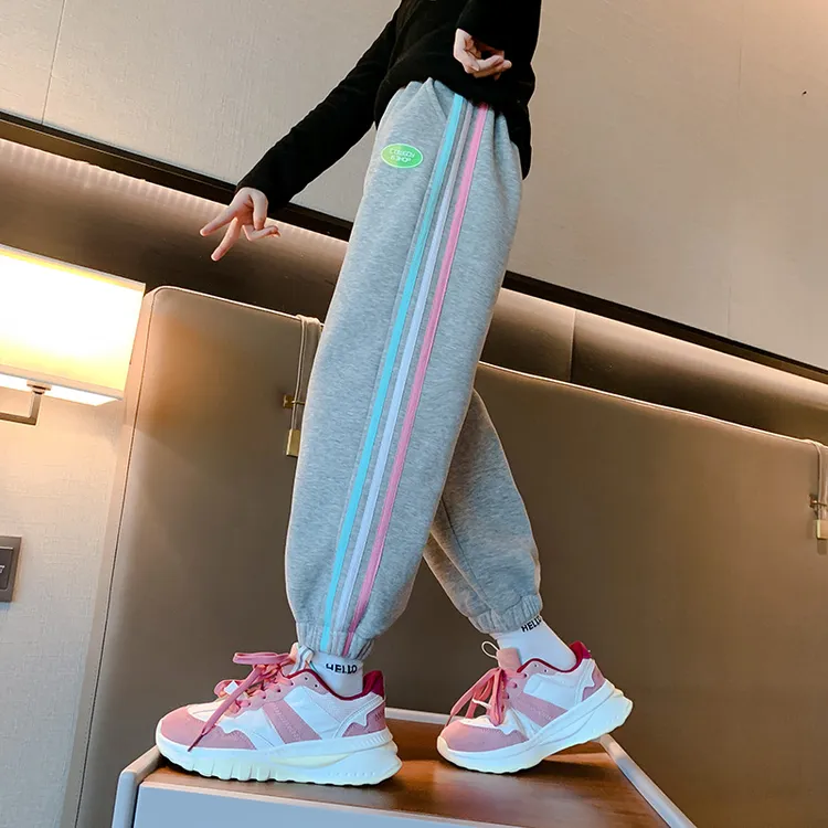 女童裤子春秋2025新款秋款卫裤女童春秋大童休闲儿童爆款洋气