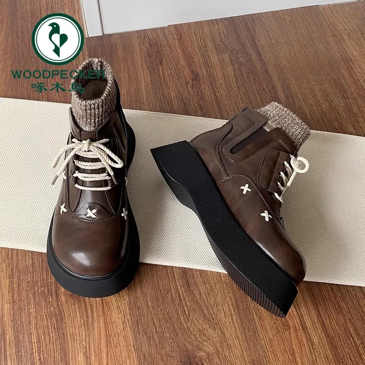 啄木鸟马丁靴女2025新款英伦风春秋新款厚底棕色皮鞋系带复古短靴