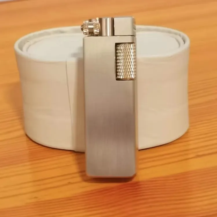 【战壕】手工凌虚2代火源黄铜煤油打火机侧滑点火潮流个性男士礼品