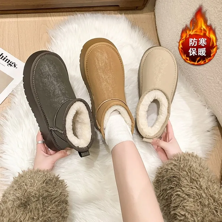 冬季时尚短筒雪地靴女款平底2024新款保暖百搭厚底加绒加厚棉鞋女