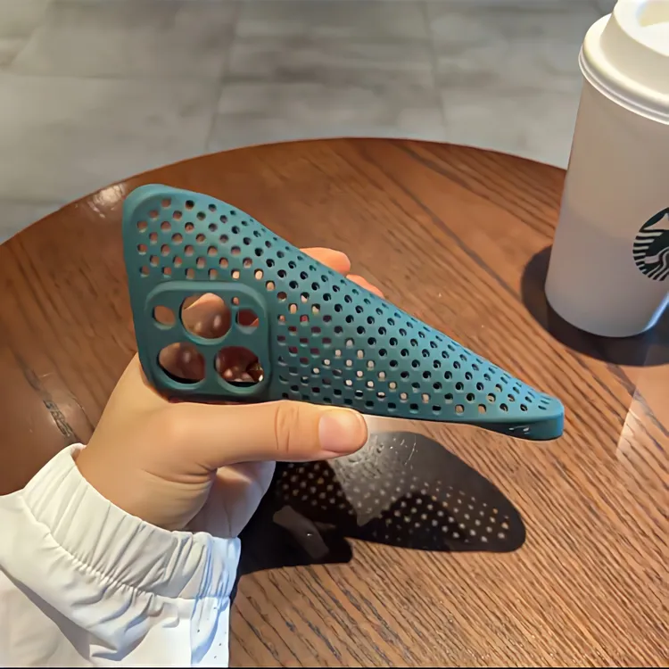 透气散热高级适用苹果17手机壳简约超薄iphone16promax软壳防摔15
