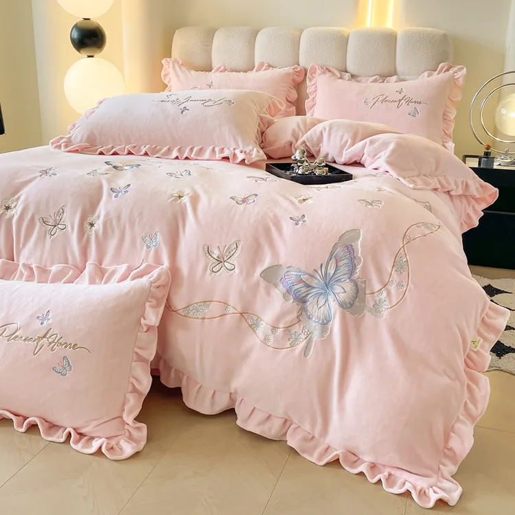 A 类防静电加绒加厚刺绣花秋冬花边牛奶绒柔软亲肤四件套床上用品