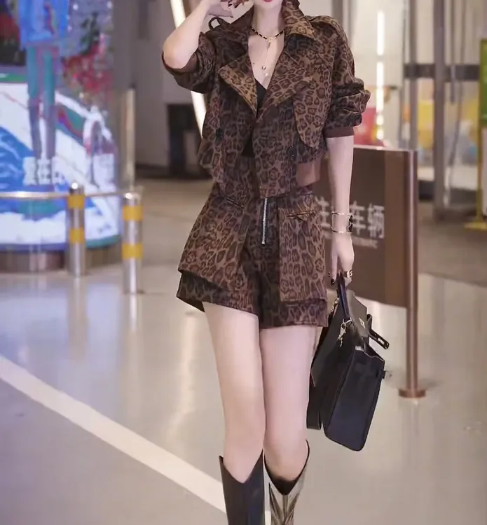 套装短裤显瘦气质网红洋气时尚休闲小香风短款百搭豹纹女神两件套