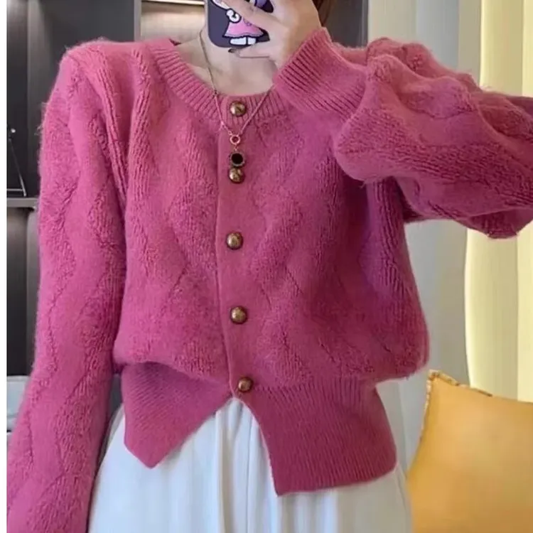 多多~韩版单排扣浮雕花纹毛衣开衫女秋冬小香风气质针织衫上衣潮
