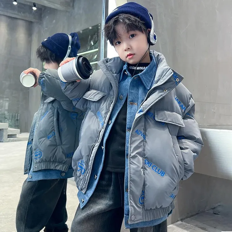 男童冬装潮牌牛仔拼接羽绒服2025新款大儿童冬季加厚外套酷帅韩版