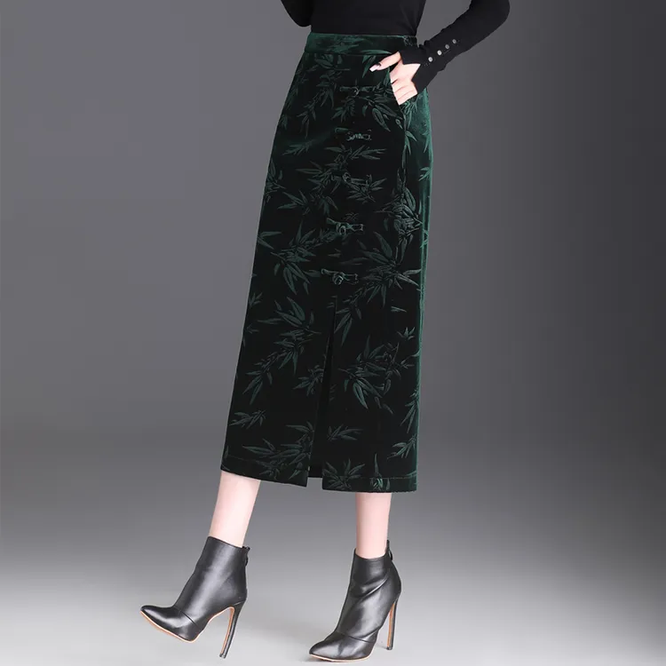 金丝绒包臀裙女高腰开叉复古盘扣一步裙秋冬显瘦中长款中式半身裙