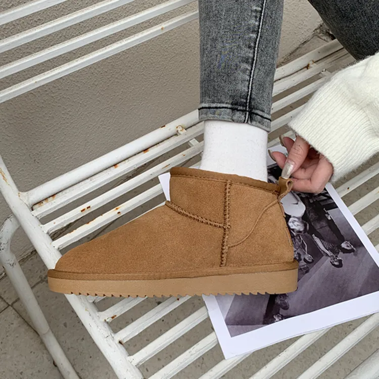 2025周冬雨同款真牛皮雪地靴女短靴男士情侣冬季低筒防滑加绒棉鞋
