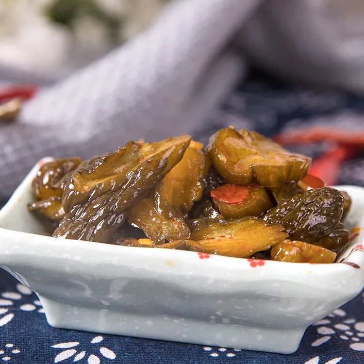 香脆黄瓜蜜汁甜脆酱瓜下饭菜咸菜腌制爽口酱黄瓜