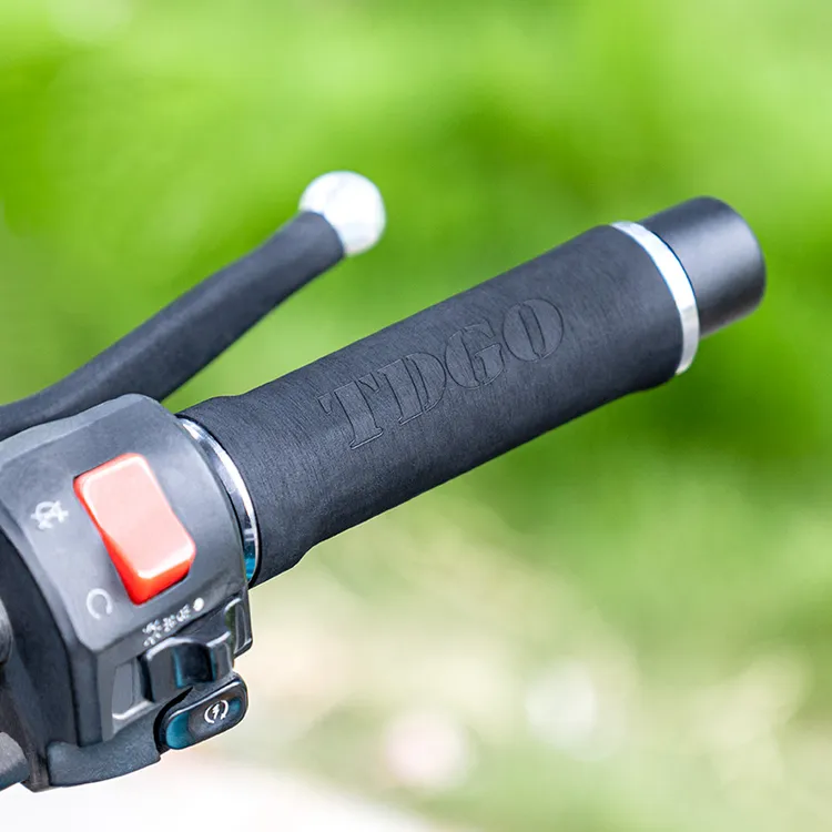 摩托车防滑防汗橡胶热缩手把套踏板电车通用改装配件车把套牛角套