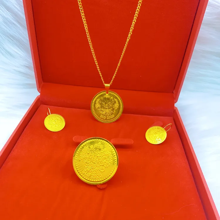 钛钢戒指 爱钠扎尔090300001不易掉色时尚百搭金色古币新款三件套