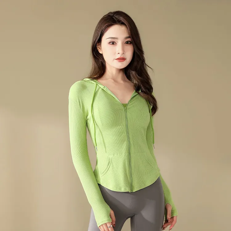 健身衣绿色瑜伽健身服女跑步运动上衣高级感新款春秋晨跑速干长袖