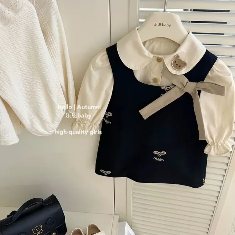 【乐恩童装】女童早秋冬新款卡通小熊衬衫+背心裙套装宝宝洋气春