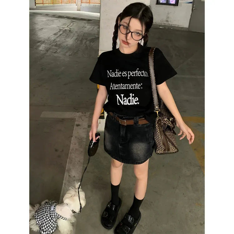 美式复古正肩字母印花短袖t恤女夏季设计感小众修身甜酷辣妹上衣 