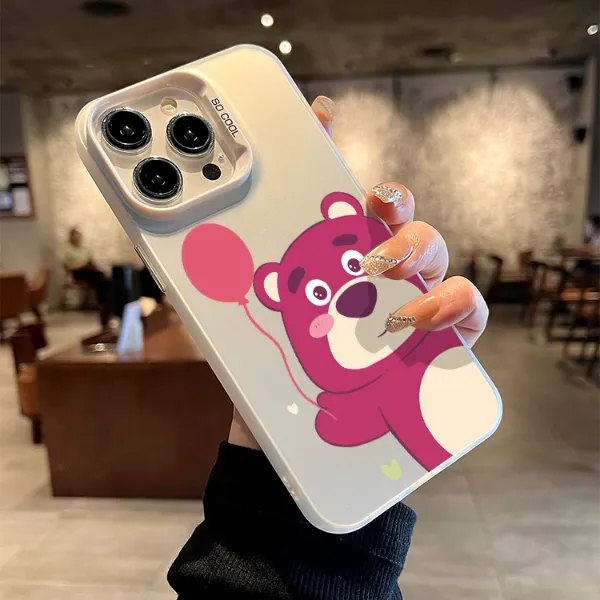 可爱草莓熊适用苹果15promax手机壳iPhone14新款13/12/11xs保护套