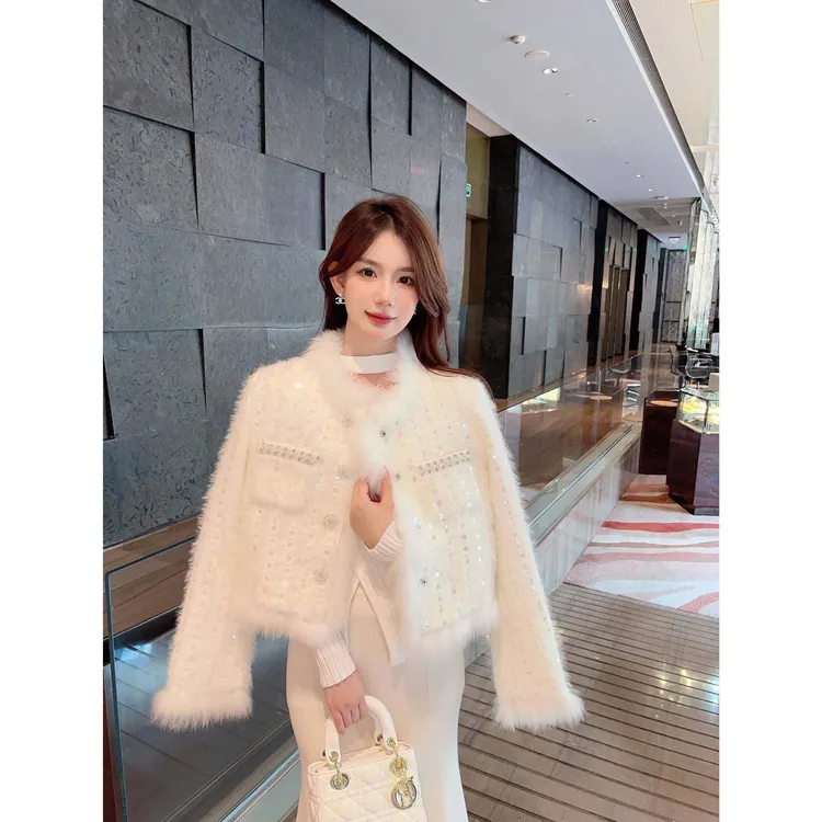 小香风鸵鸟毛内胆保暖小香风外套女秋冬2025新款爆款高级感超好看