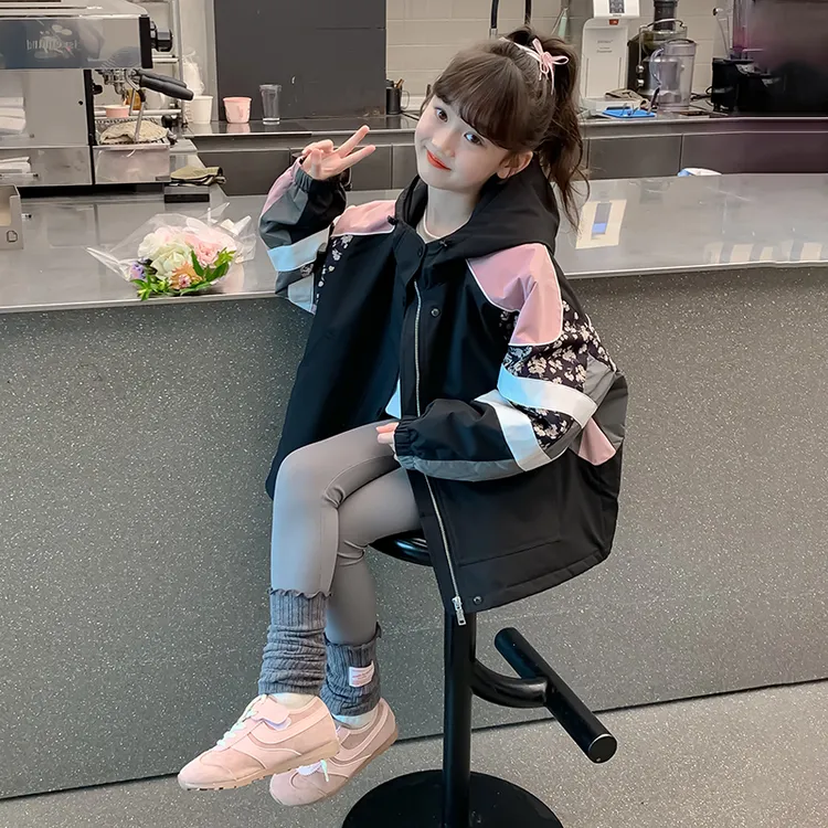 女童加绒外套秋冬2025新款洋气儿童连帽派克服女孩休闲初中生加厚