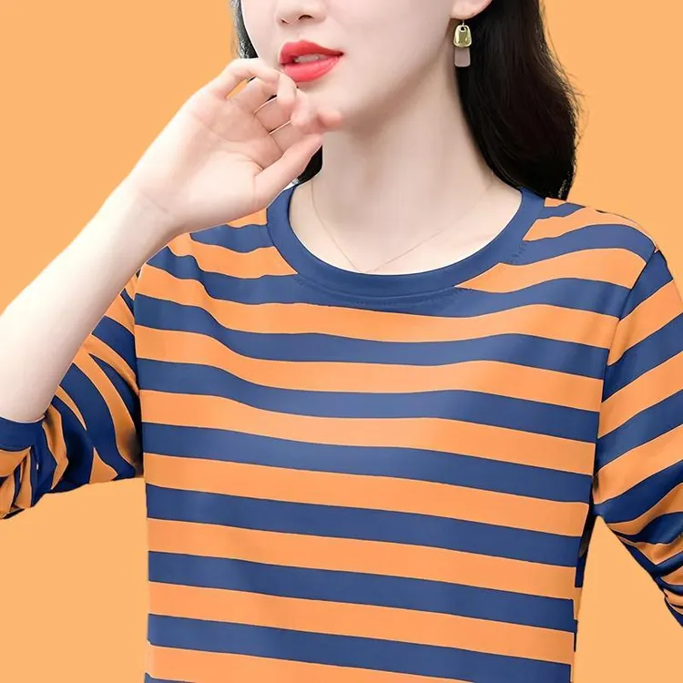 春秋长袖上衣加肥加大码衣服棉秋衣宽松显瘦圆领条纹T恤秋衣女款