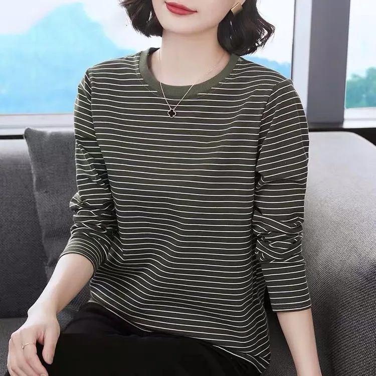 高档中年妈妈女装打底长袖T恤春秋新款条纹女宽松遮肚打底衫洋气