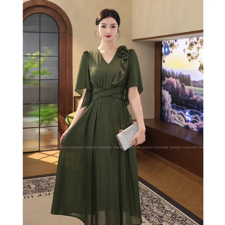 现货2025夏季新款【Q24-X322】高贵轻奢气质绿色显瘦优雅宴会连衣裙