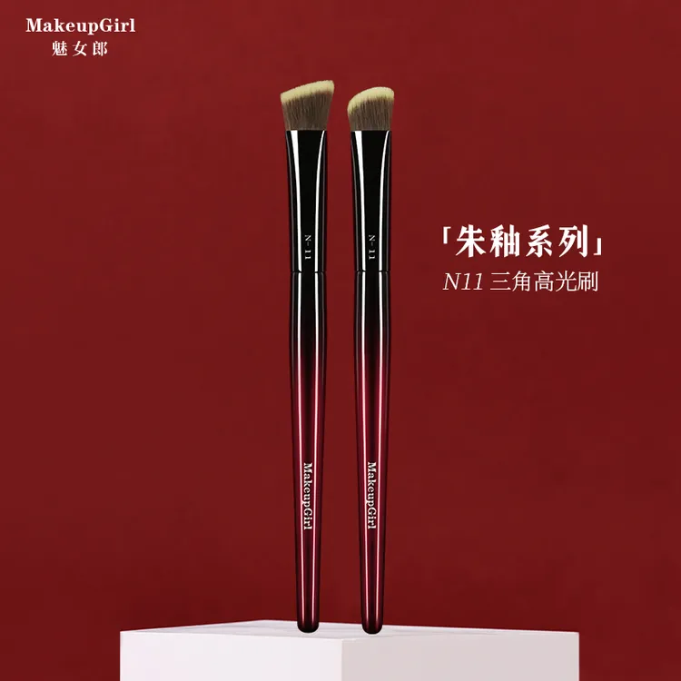 魅女郎朱釉N11三角高光刷斜坡哑光面部提亮刷无痕遮瑕软毛化妆刷