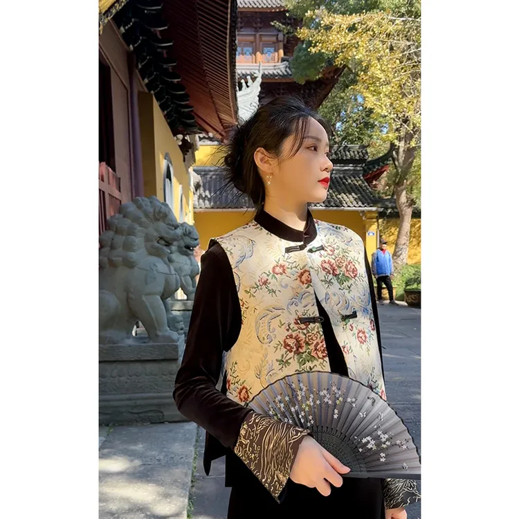 2025秋冬新款女新中式国风盘扣提花马甲外套丝绒上衣高腰半身裙