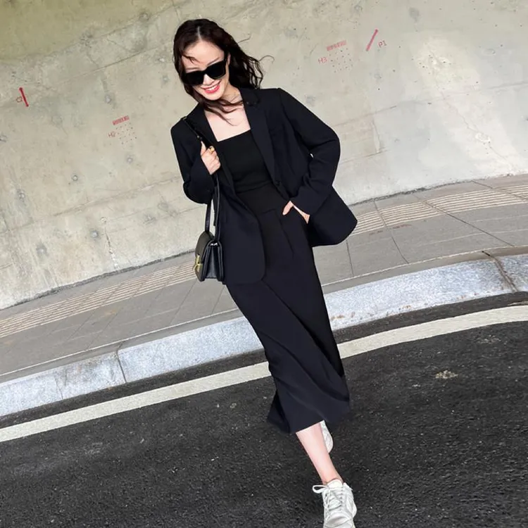 黑色西装外套女2024新款小个子气质高级设计感休闲春秋装西服上衣