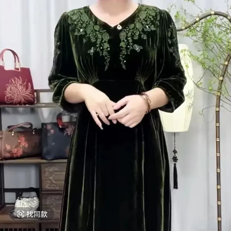 时尚轻奢显瘦气质优雅桑蚕丝绣花V领中长款连衣裙