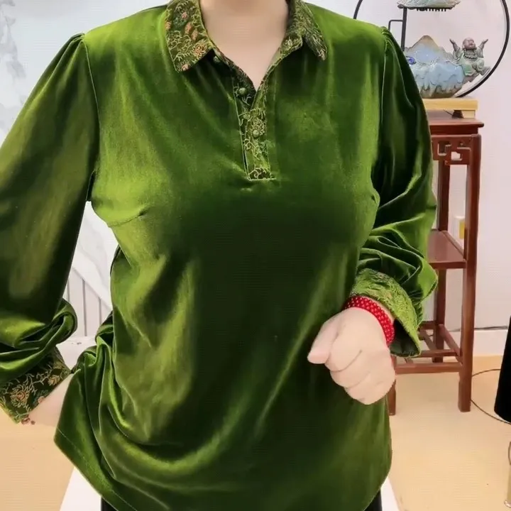 方领刺绣丝绒小衫宽松大码洋气百搭上衣