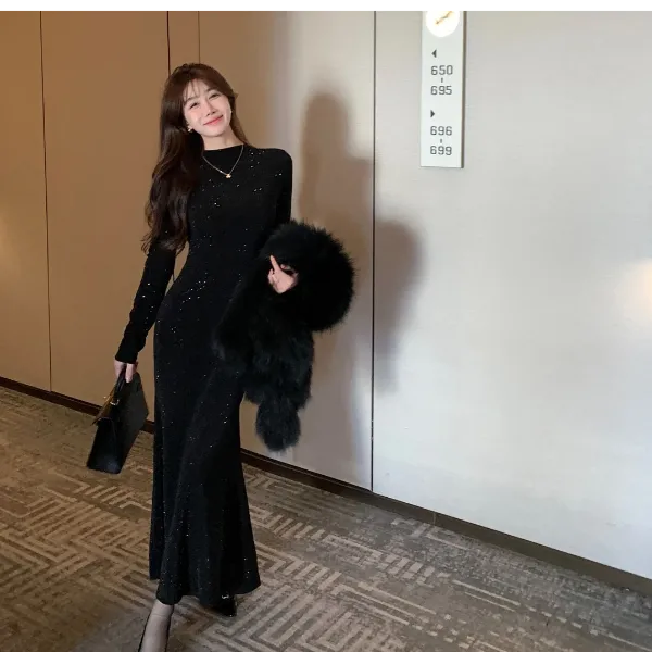【微光萤火】冬季设计感烫钻连衣裙高级感半高领鱼尾长裙80390
