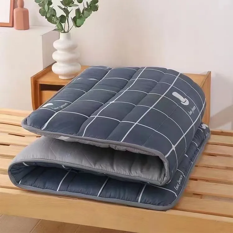 加厚学生宿舍床垫防潮可折叠榻榻米床垫子上下铺单人双人宿舍必备