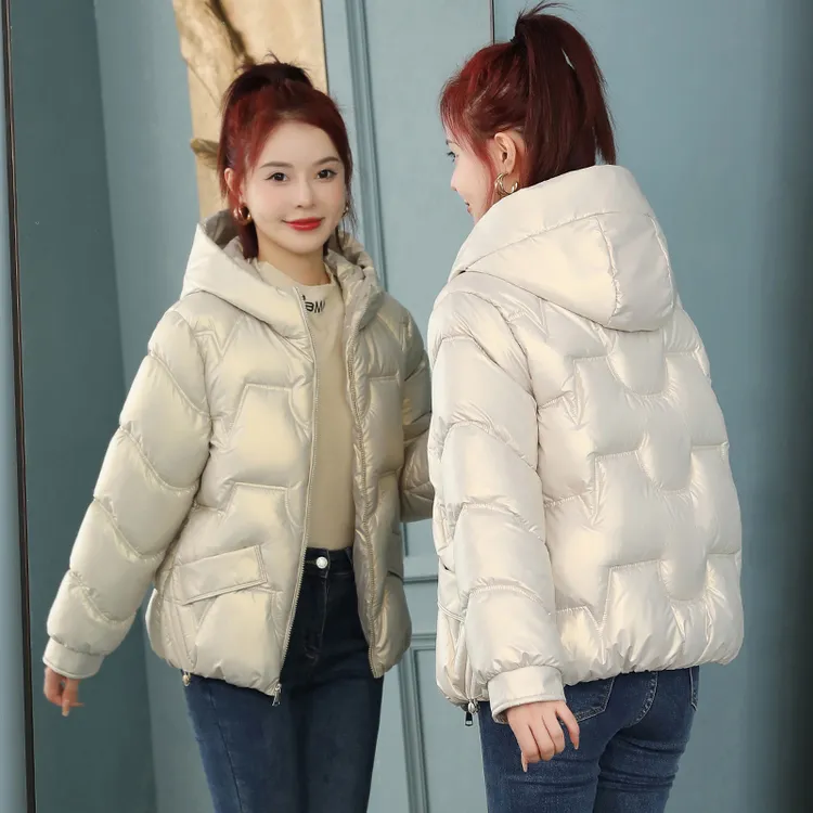 2025冬季新款亮面免洗棉服女短款时尚连帽棉衣宽松韩版面包服外套