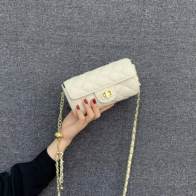 迷你小圆包包女士2025新款洋气秋冬出门百搭上档次轻奢斜挎链条包