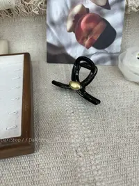 金豆子抓夹网红时尚百搭气质小众黑色简约抓力超紧