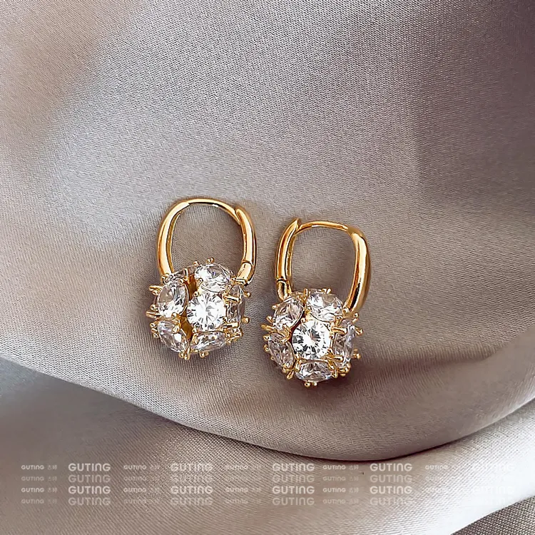 铜合金合成锆石耳饰 12519重工轻奢球球耳环耳扣ins饰品耳饰饰品